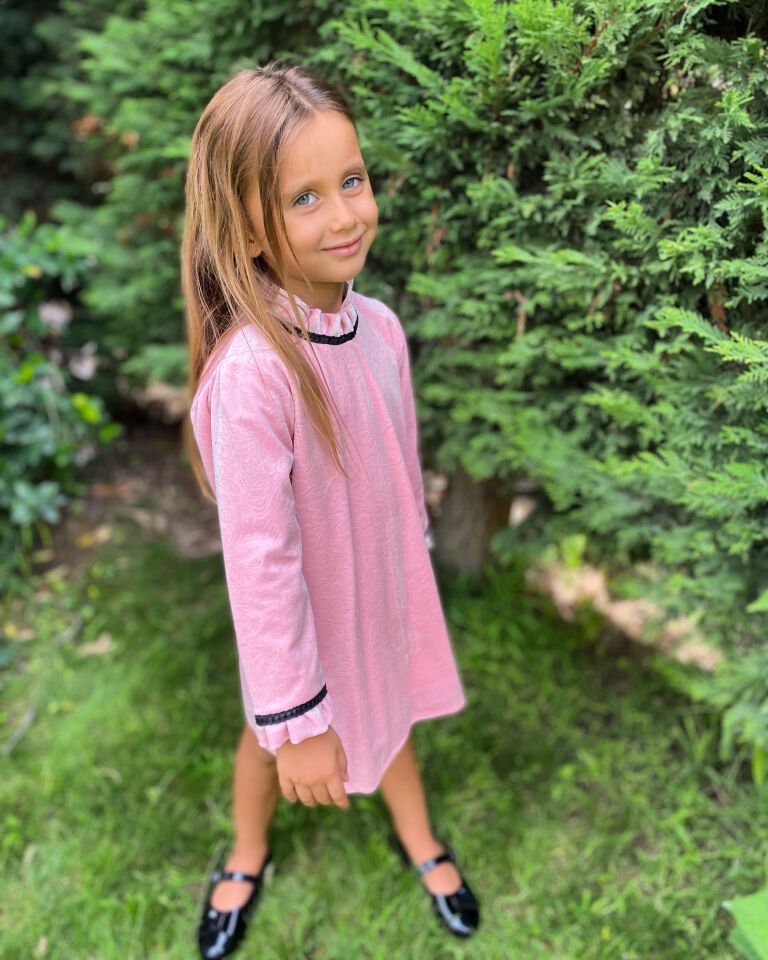 Pembe Kız Çocuk Kadife Elbise