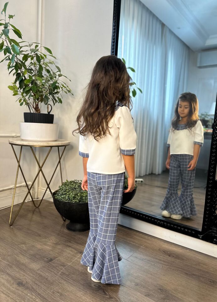 Kız Çocuk Lacivert Ekose Pantolonlu takım 2 - 5 yaş