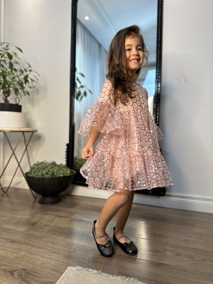 Pembe Pul Desenli Kız Çocuk Elbisesi